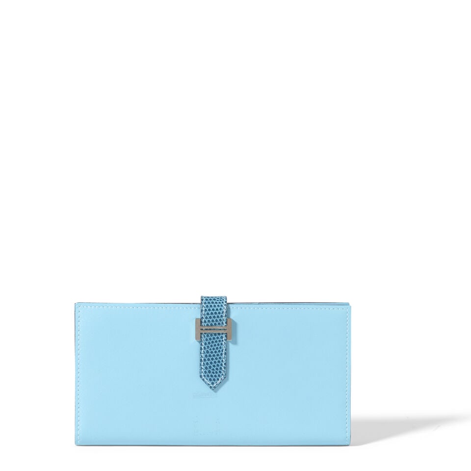 HERMÈS: BLUE TADELAKT & LIZARD TRIM CLASSIC BEARN WALLET 2015: HERMÈS: BLUE TADELAKT & LIZARD TRIM CLASSIC BEARN WALLET 2015 • Pallium Hardware OVERALL CONDITION: Good | Residue and color transfer on front exterior. The Condition Report represents Bonh