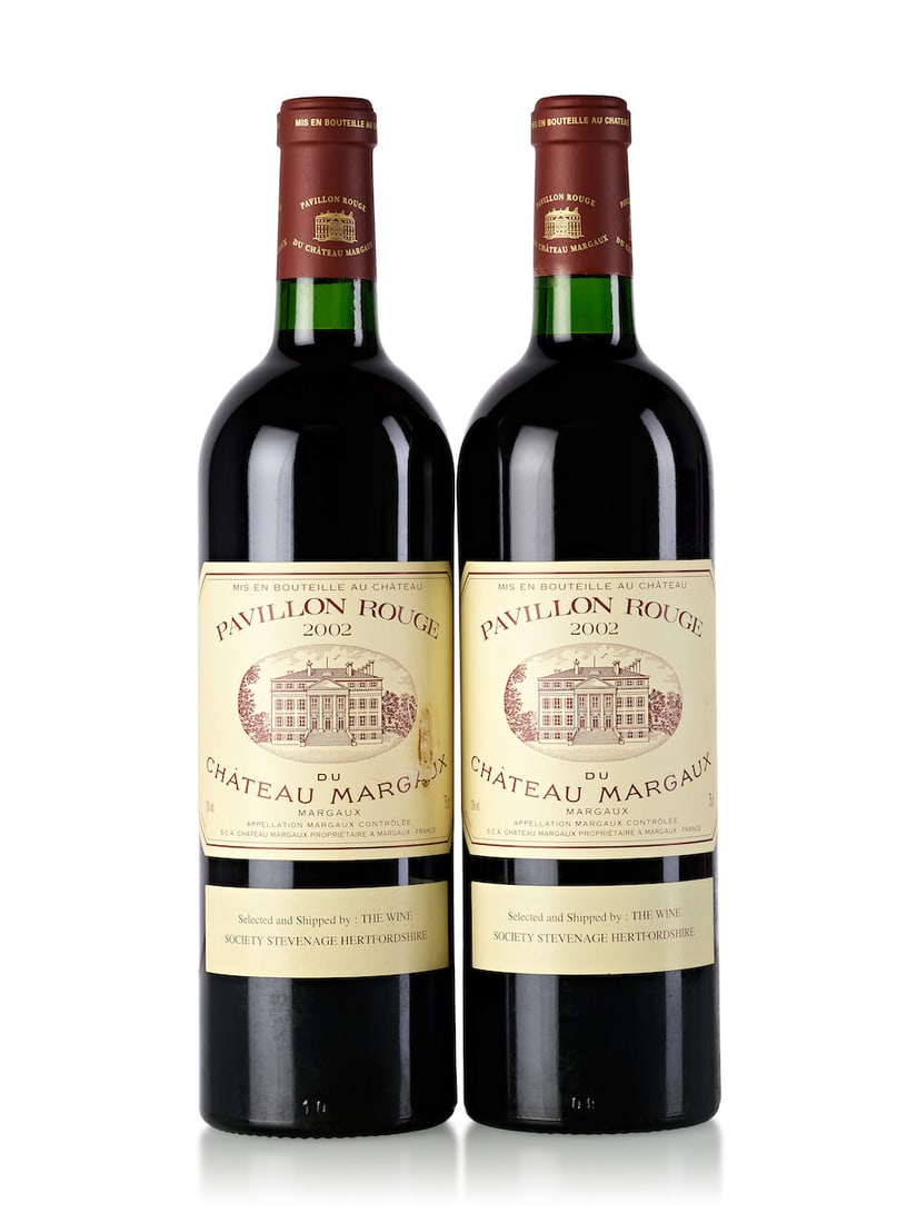 Pavillon Rouge du Château Margaux, 2002 (11x 750ml): Pavillon Rouge du Château Margaux, 2002 (11x 750ml) Region: Bordeaux Capsule: 3x slightly corroded, 10x slightly scuffed, 1x torn Cork: 8x signs of old seepage, 3x slightly protruded Label: 1x