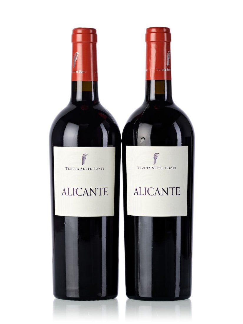 Tenuta Sette Ponti Alicante, 2009 (5x 750ml) Tenuta Sette Ponti Oreno, 2007 (1x Magnum): Tenuta Sette Ponti Alicante, 2009 (5x 750ml) Region: Italy Label: 1x slightly marked, 3x slightly scuffed Tenuta Sette Ponti Oreno, 2007 (1x Magnum) Region: Italy Cork: 1x protruded, 1x signs of old