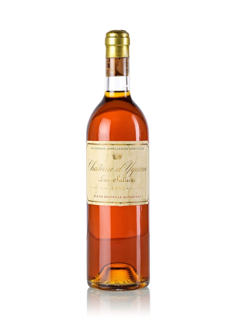 Château d'Yquem, 1950 (1x 750ml): Château d'Yquem, 1950 (1x 750ml) Region: Bordeaux Fill Level: base neck Capsule: slightly corroded Cork: protruded Label: slightly scuffed, heavily damp-stained For further information on this lo