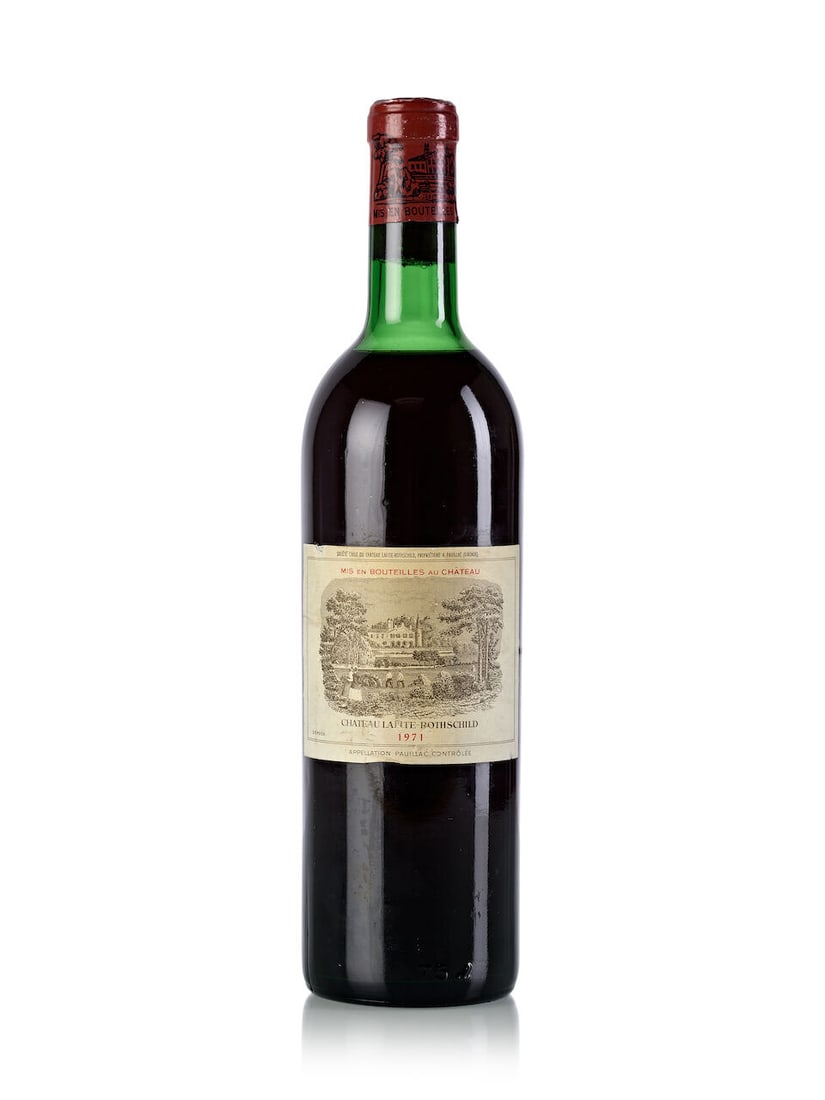 Château Lafite Rothschild, 1971 (1x 750ml): Château Lafite Rothschild, 1971 (1x 750ml) Region: Bordeaux Fill Level: top shoulder Capsule: slightly scuffed Label: scuffed and bin-soiled For further information on this lot please visit Bonha