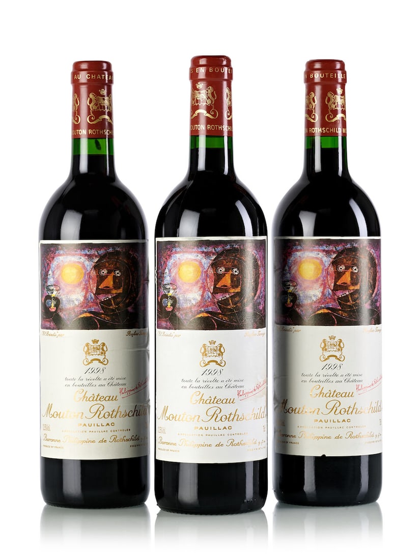 Château Mouton Rothschild, 1998 (3x 750ml): Château Mouton Rothschild, 1998 (3x 750ml) Region: Bordeaux Fill Level: 3x into neck Label: 1x slightly nicked, 2x slightly wrinkled, 1x slightly damp-stained For further information on this lot