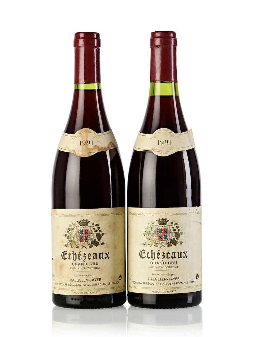 Haegelen Jayer Echézeaux, 1991 (2x 750ml): Haegelen Jayer Echézeaux, 1991 (2x 750ml) Region: Burgundy Fill Level: 1x 1cm, 1x 1.5cm Label: 2x slightly scuffed, 1x stained, 1x slightly marked For further information on this lot please visit