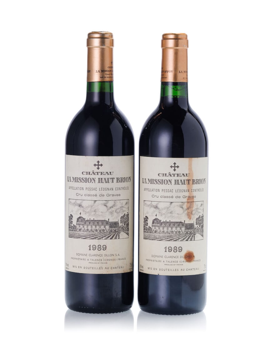 Château La Mission Haut Brion, 1989 (2x 750ml): Château La Mission Haut Brion, 1989 (2x 750ml) Region: Bordeaux Fill Level: 2x base neck Label: 1x stained, 1x heavily stained, 2x slightly scuffed For further information on this lot please visi