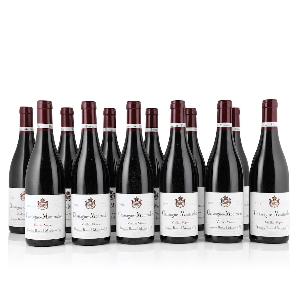 Bernard Moreau et Fils, Chassagne-Montrachet Rouge Vieilles Vignes, 2015 (12 x 750ml): Bernard Moreau et Fils, Chassagne-Montrachet Rouge Vieilles Vignes, 2015 (12 x 750ml) Region: Côte de Beaune Label: lightly bin-soiled This lot is subject to the following lot symbols: Δ 