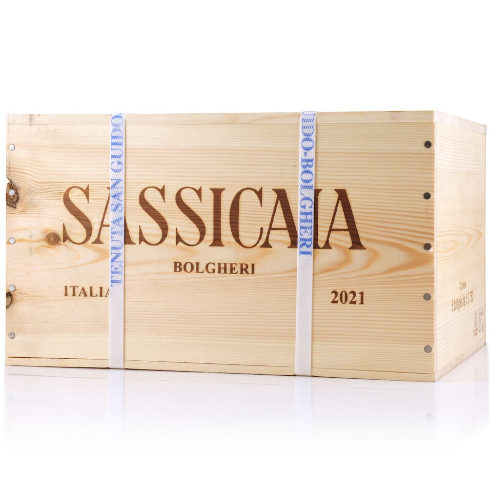 Tenuta San Guido, Sassicaia, 2021 (6 x 750ml): Tenuta San Guido, Sassicaia, 2021 (6 x 750ml) Region: Tuscany Packaging: original wooden case (bin-soiled) This lot is subject to the following lot symbols: Δ Δ VAT at the prevailing rate on