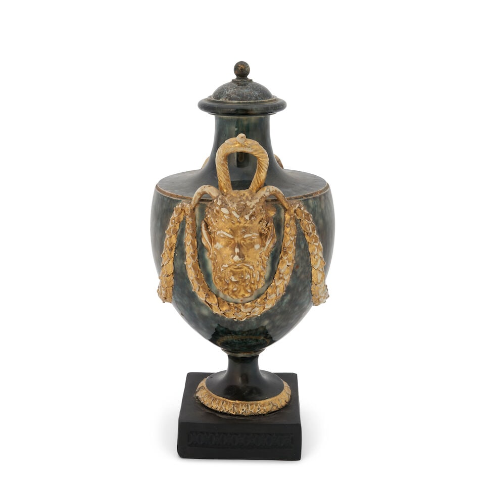 Wedgwood & Bentley Mottled Creamware Vase and Cover, England, c. 1770, - 2