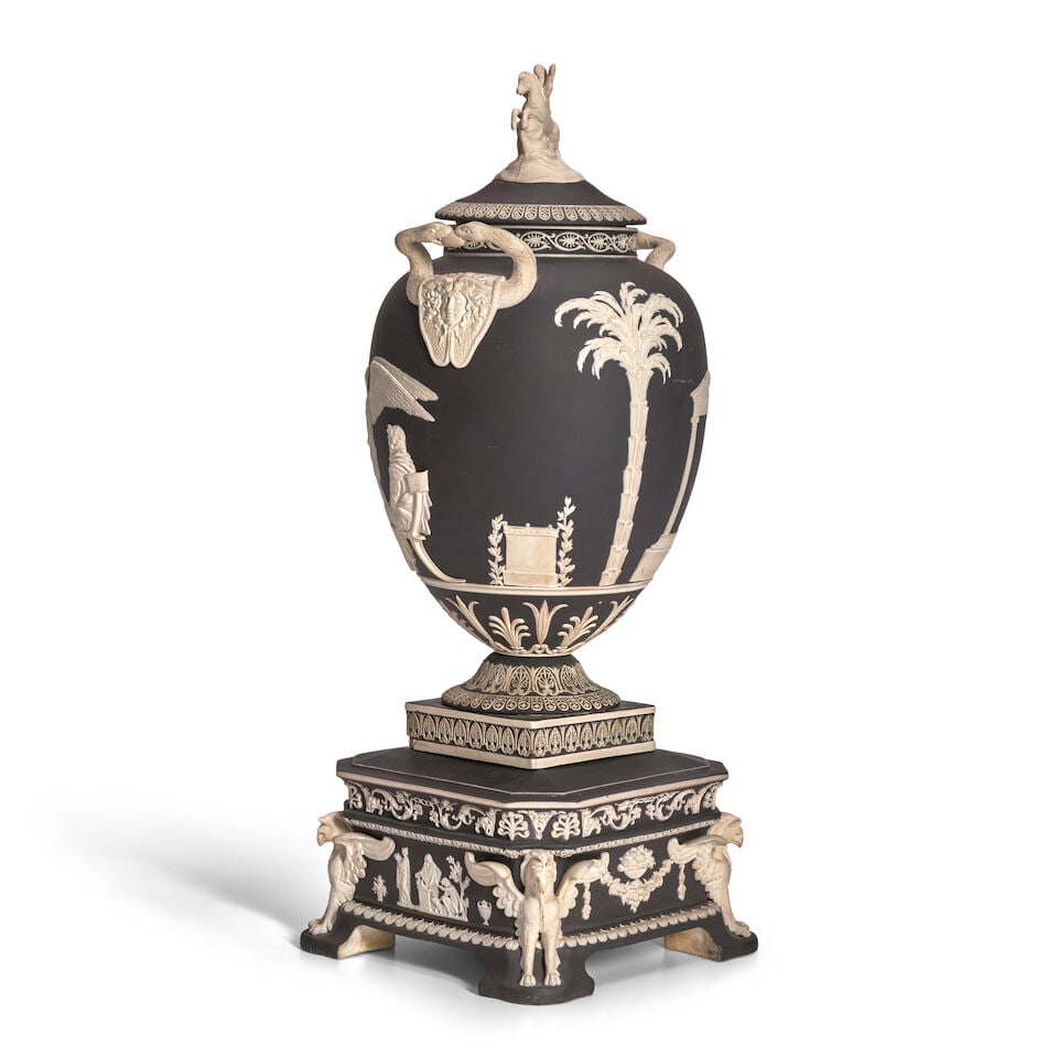 Wedgwood Black Jasper Dip Apotheosis Vase with Cover and Stand, England, 19th century, - 2