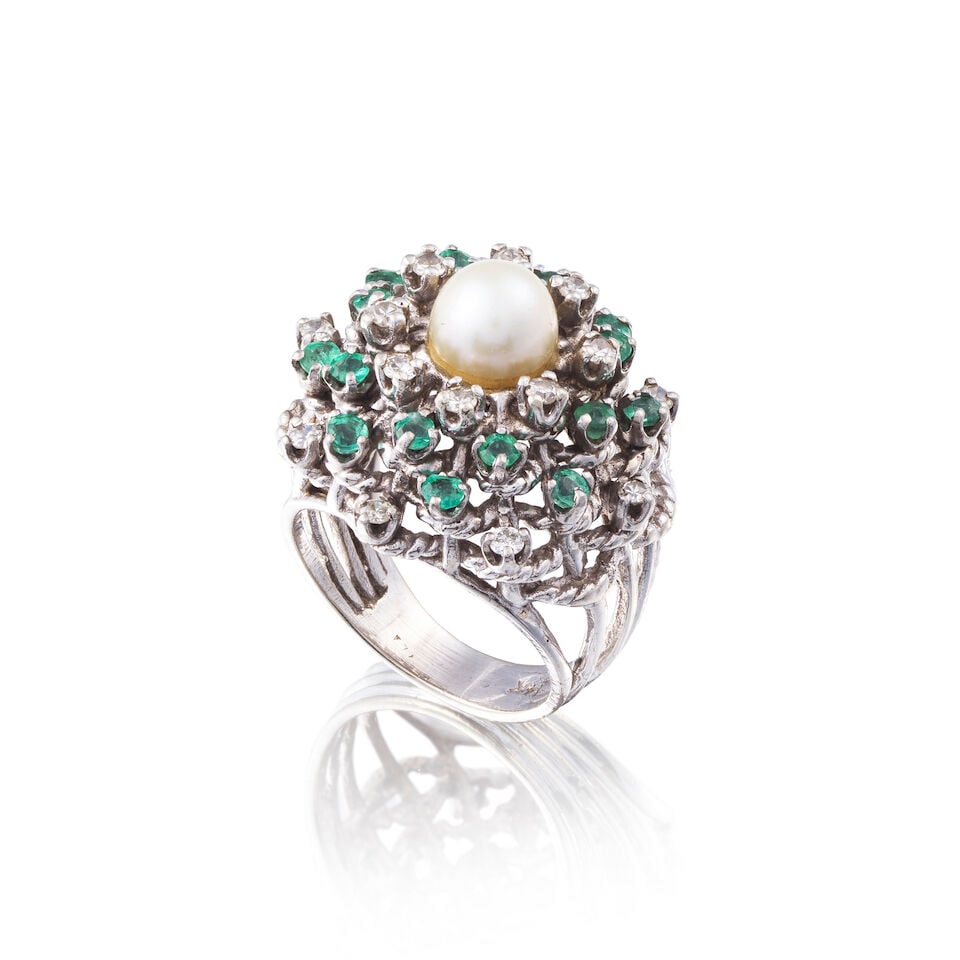 PEARL EMERALD AND DIAMOND RING BAGUE PERLE ÉMERAUDES ET DIAMANTS (1 of 2)