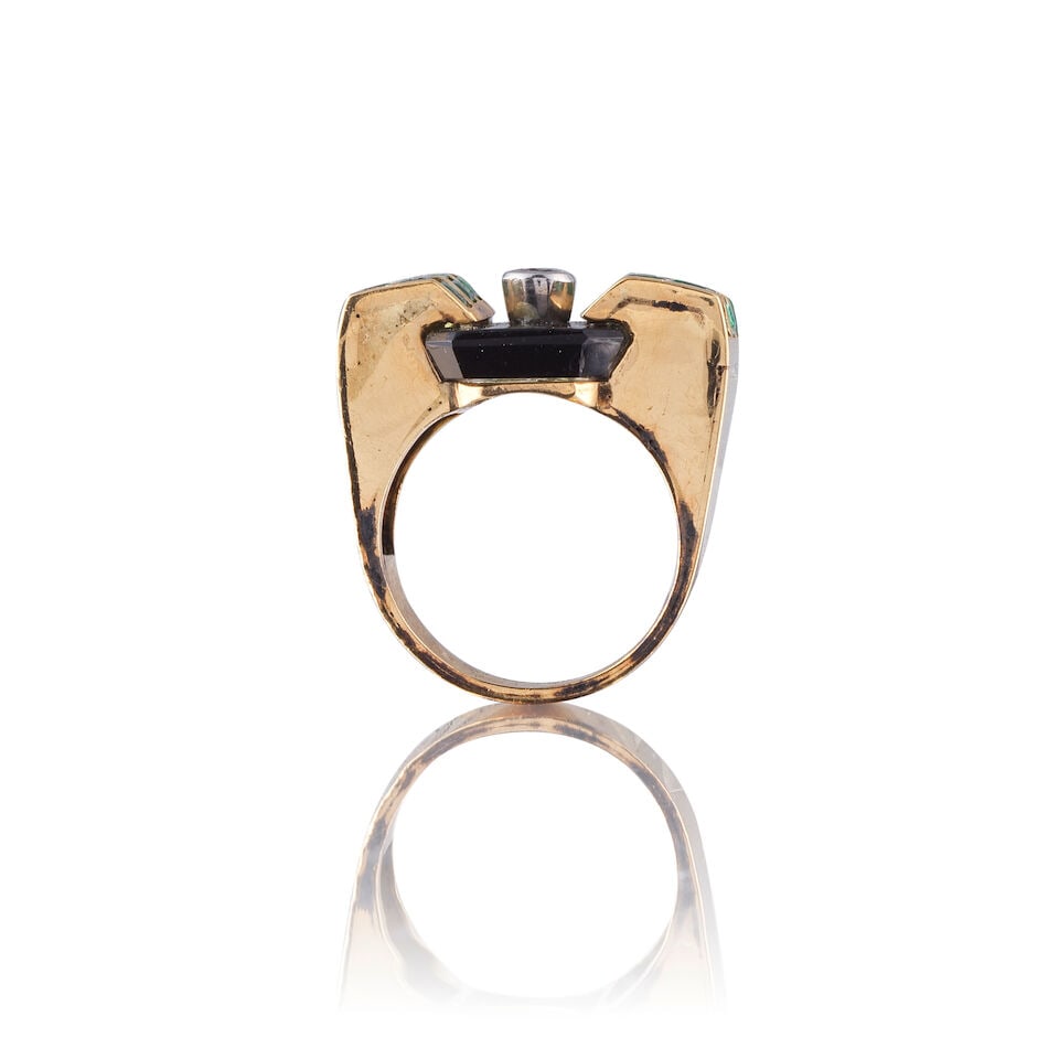 ONYX, EMERALD AND DIAMOND RING BAGUE ONYX, ÉMERAUDE ET DIAMANTS - 2