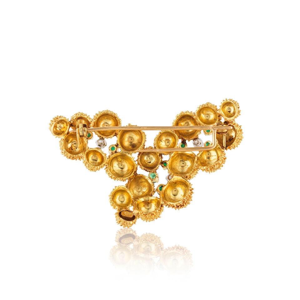 EMERALD AND DIAMOND BROOCH BROCHE ÉMERAUDES ET DIAMANTS - 2