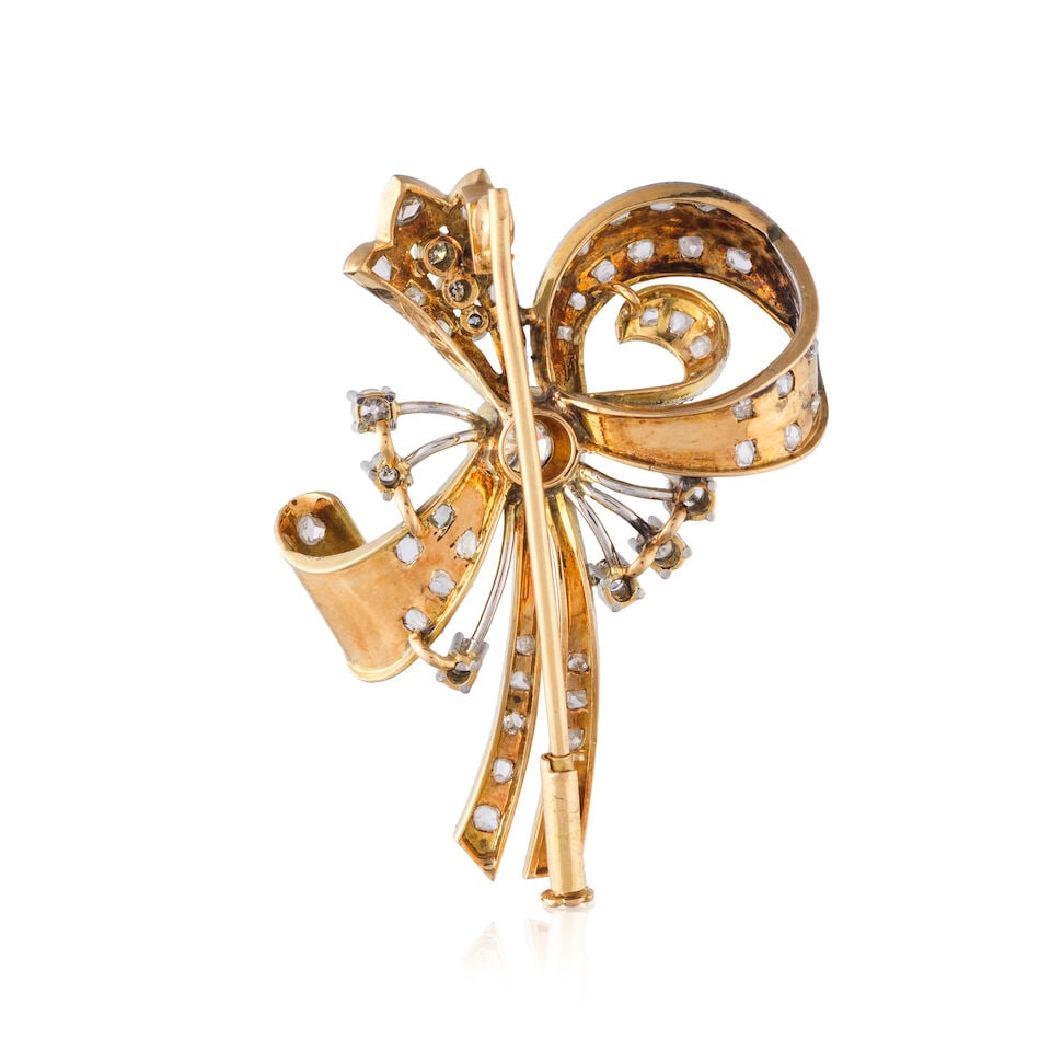 DIAMOND 'BOW' BROOCH, CIRCA 1950 BROCHE NŒUD DIAMANTS, CIRCA 1950 - 2