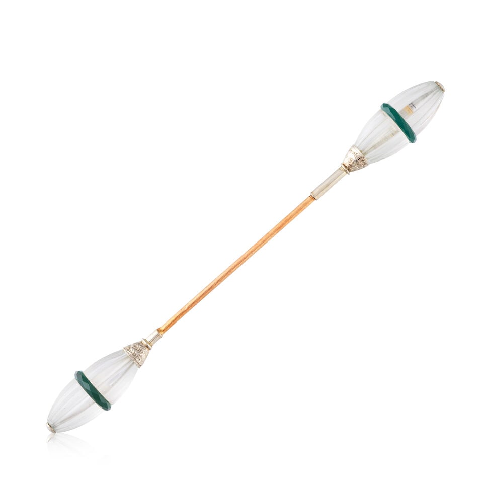 ROCK CRYSTAL PIN ÉPINGLE EN CRISTAL DE ROCHE: ROCK CRYSTAL PIN ÉPINGLE EN CRISTAL DE ROCHE • French import marks for 14 carat gold (585 ‰) and exempt for 18 carat gold (750 ‰) • Length 10.50 cm • Gross weight 7.