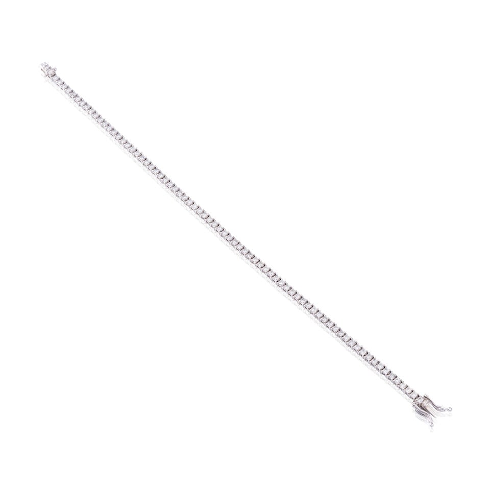 DIAMOND BRACELET BRACELET DIAMANTS: DIAMOND BRACELET BRACELET DIAMANTS • French assay mark for 18 carat white gold (750 ‰) ​ • Brilliant-cut diamonds weighing approximately 2.80-3.00 cts total ​ • Len