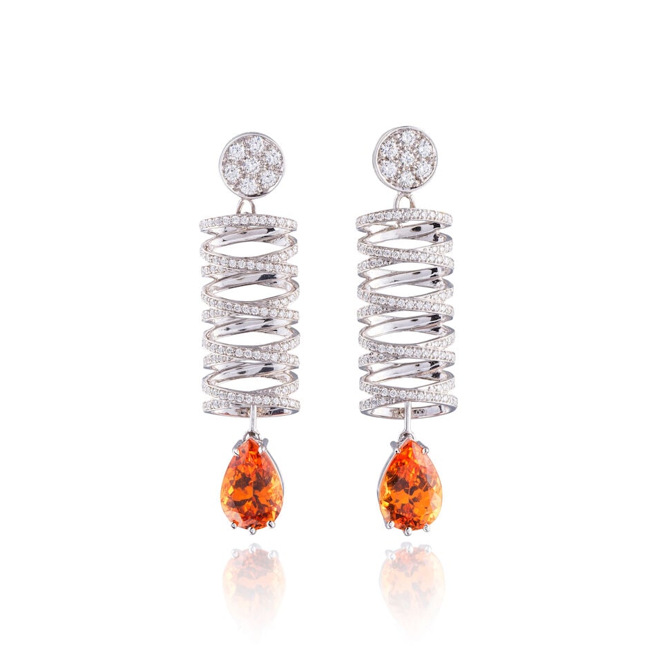 GARNET AND DIAMOND EARRINGS BOUCLES D'OREILLES GRENATS ET DIAMANTS (1 of 2)