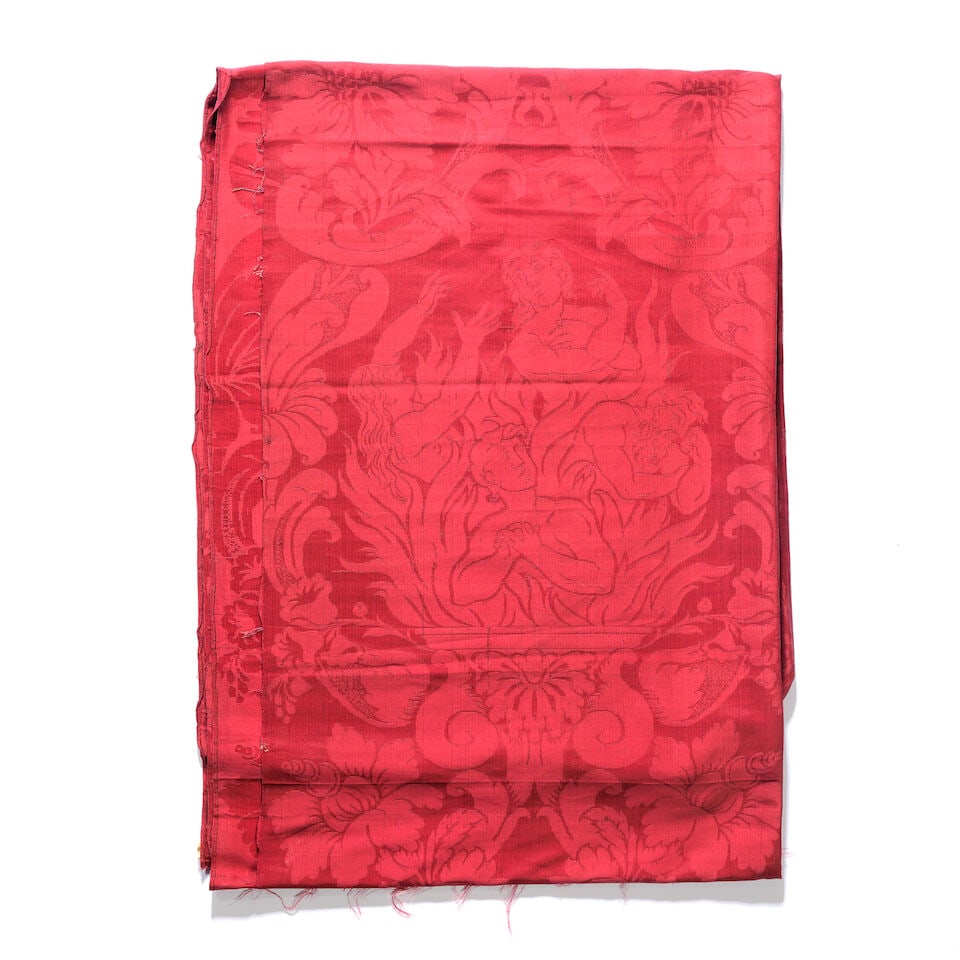 A pilaster hanging of crimson silk damask Italian or French, mid-18th century - 3