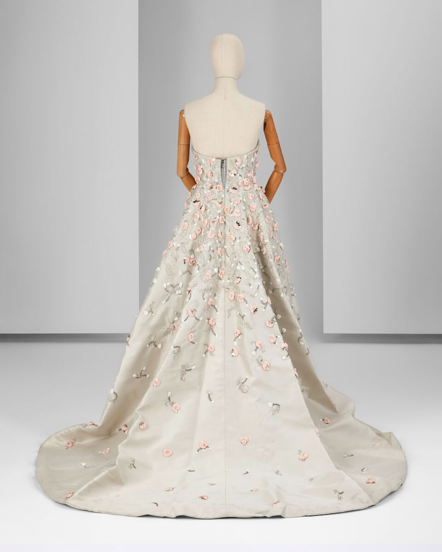 Ralph & Russo Haute Couture: a Silver Embroidered Silk Zibeline Gown Spring/Summer 2015, Runway ... - 2