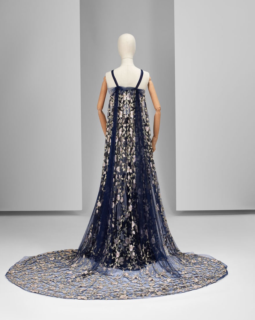 Ralph & Russo Haute Couture: a Midnight Blue Silk Organza and Tulle Caped Dress Spring/Summer 20... - 2