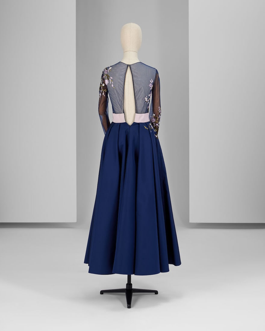 Ralph & Russo Haute Couture: a Navy Silk Faille Skirt and Sheer Body Autumn/Winter 2016, Runway ... - 2