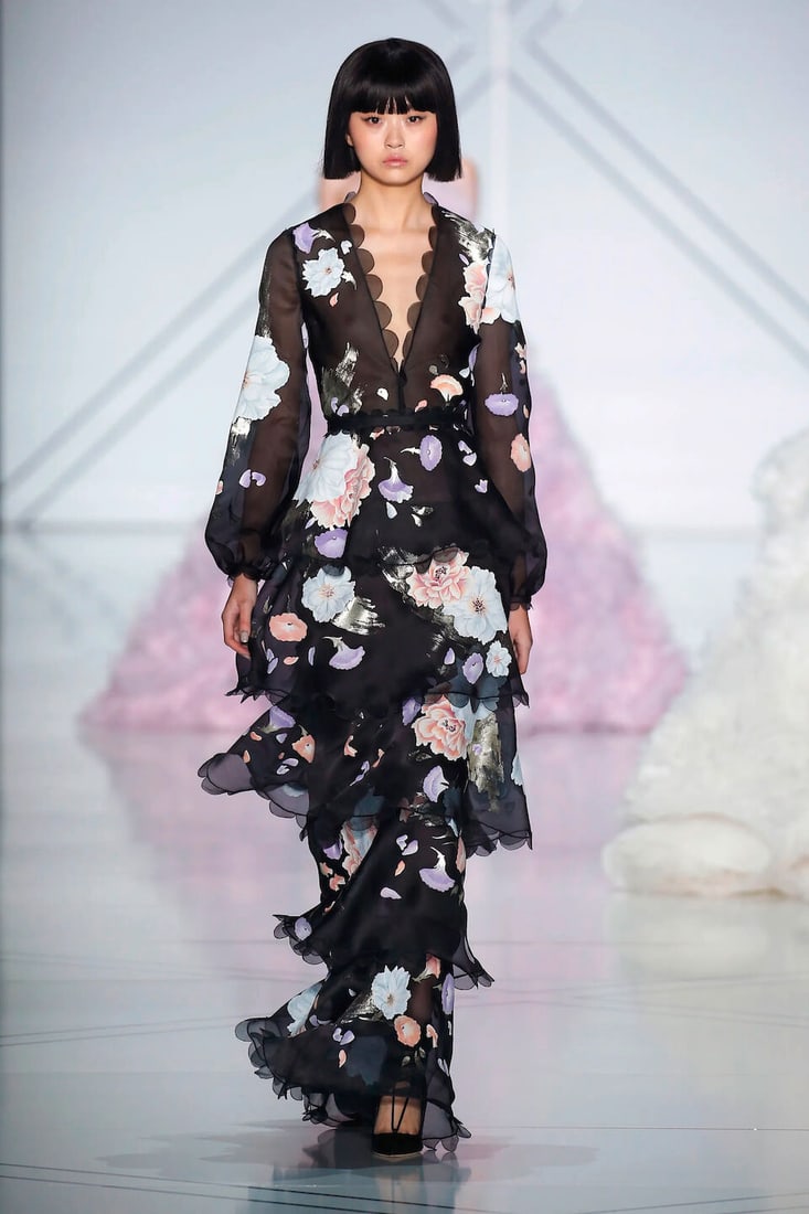 Ralph & Russo Haute Couture: a Hand-Painted Black Column Dress Spring/Summer 2017, Runway Look 53 - 3