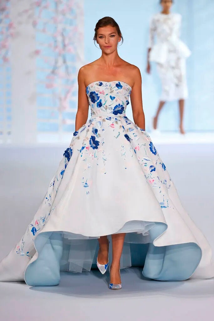 Ralph & Russo Haute Couture: a Hand-painted White Silk Gazar Gown Spring/Summer 2016, Runway Look 1 - 4