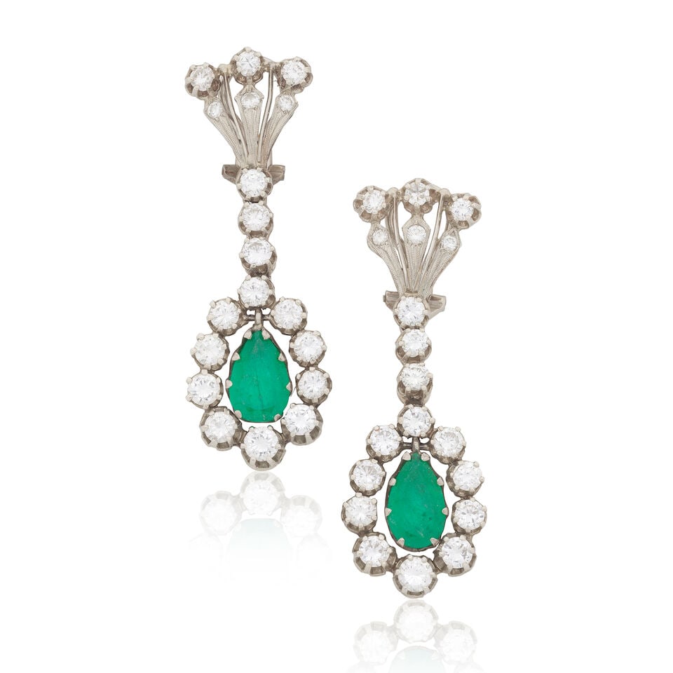 EMERALD AND DIAMOND PENDENT EARRINGS (1 of 2)