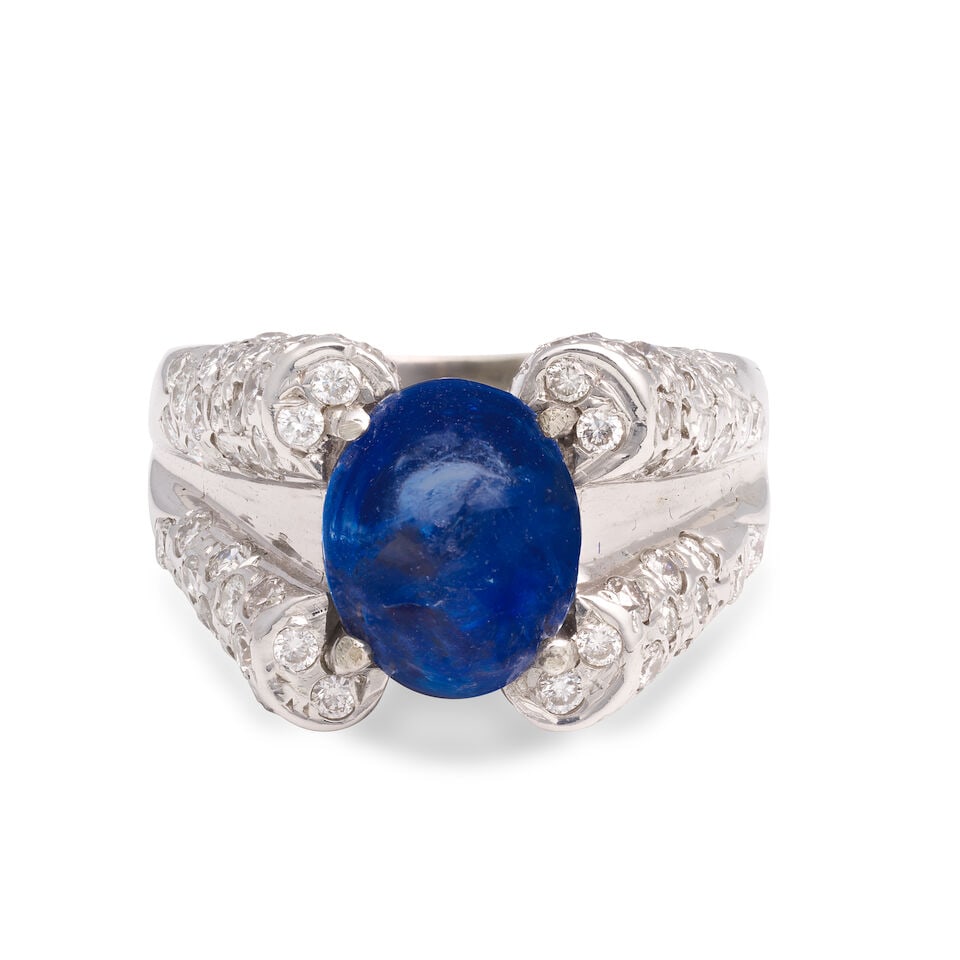 SAPPHIRE AND DIAMOND RING (1 of 3)