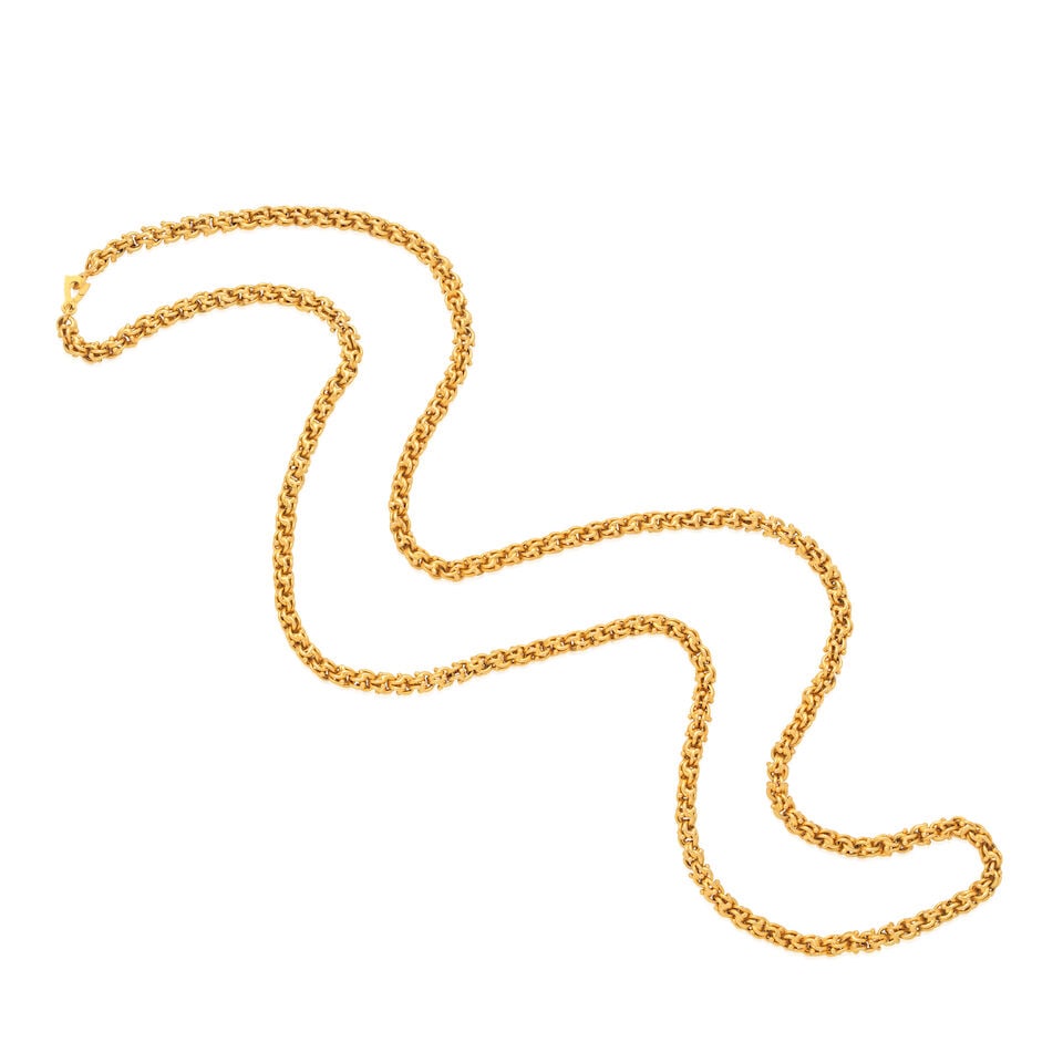 LONGCHAIN: LONGCHAIN Of Byzantine linking Length approx. 100.0cm Weight approx. 71.5g Footnotes: OVERALL CONDITION Light surface wear to unhallmarked metal testing as 19kt gold. Clasp secure. This condition rep