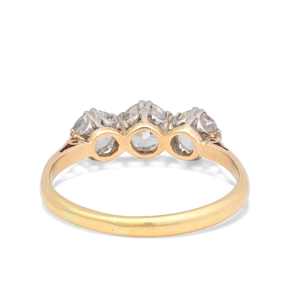 THREE STONE DIAMOND RING - 2