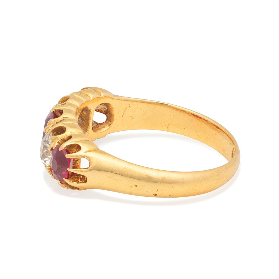 RUBY AND DIAMOND RING - 3
