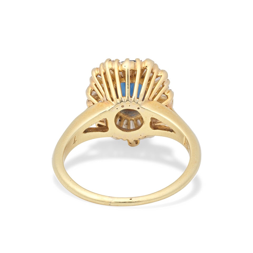 SAPPHIRE AND DIAMOND RING - 2
