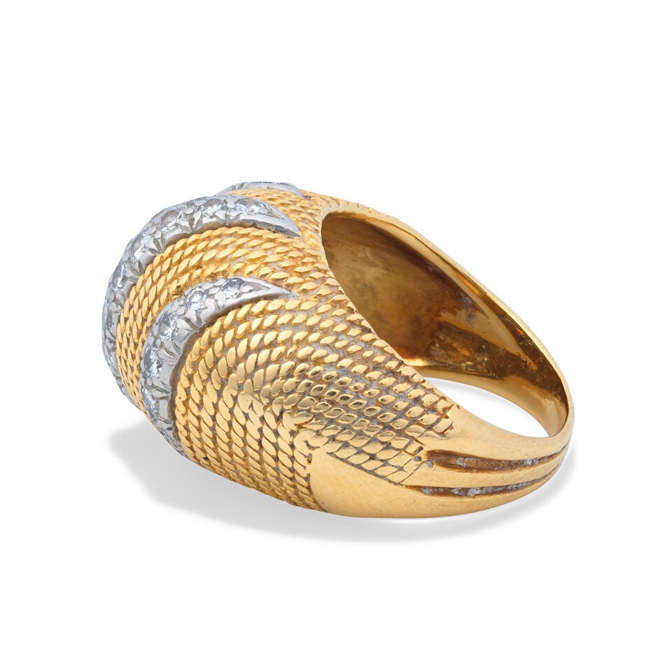 DIAMOND-SET BOMBÉ RING - 3