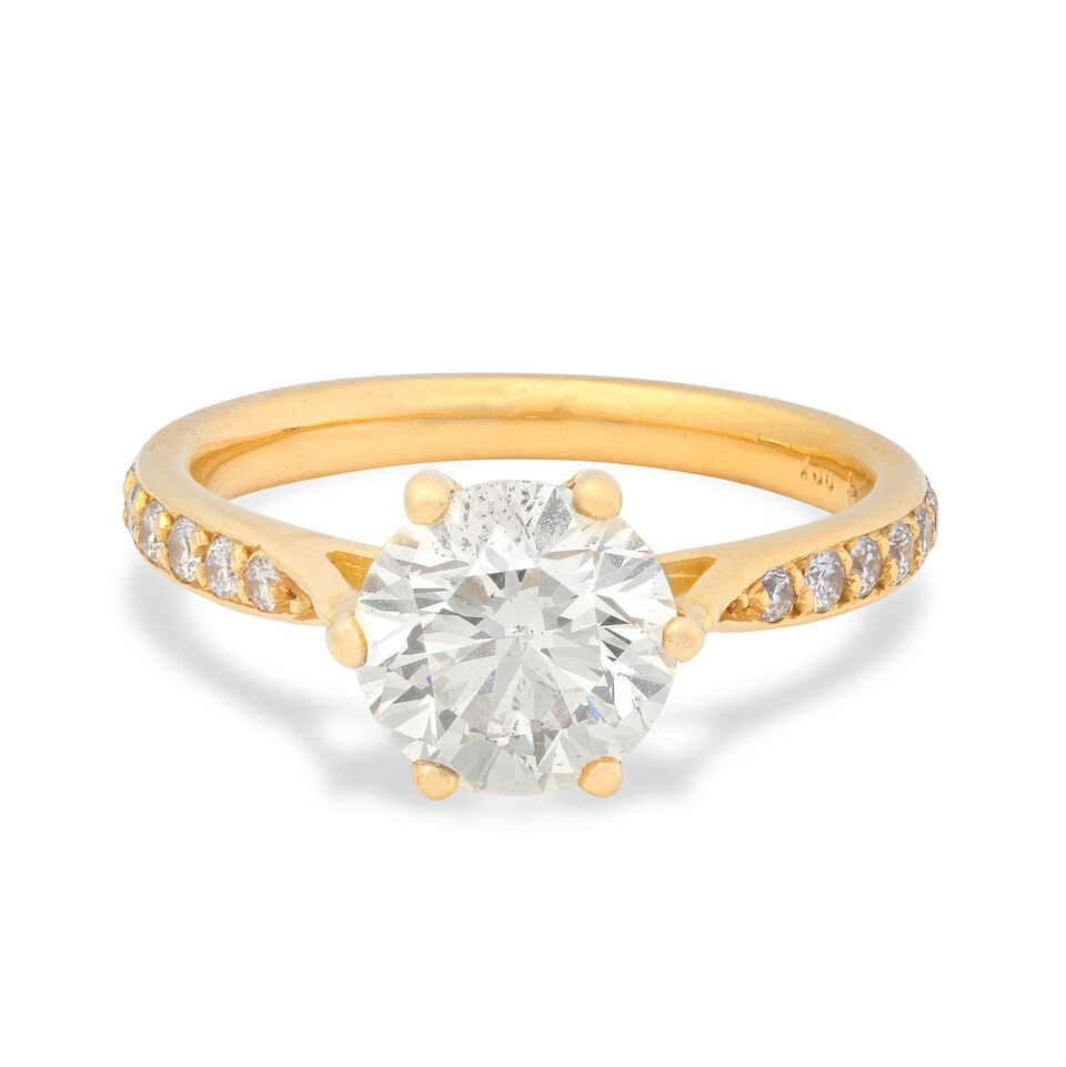 DIAMOND RING: DIAMOND RING Brilliant-cut diamonds, principal diamond approx. 2.00cts, remaining diamonds, approx. 0.30ct total Ring size approx. L½ Weight approx. 3.5g Footnotes: OVERALL CONDITION Light surfac