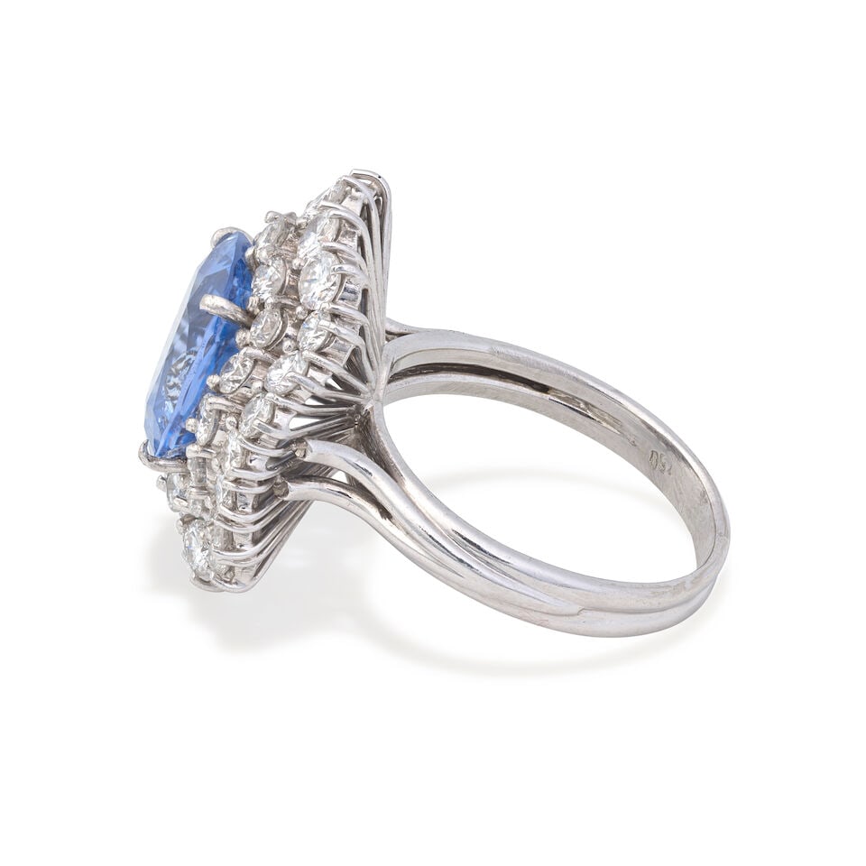 SAPPHIRE CLUSTER RING - 3