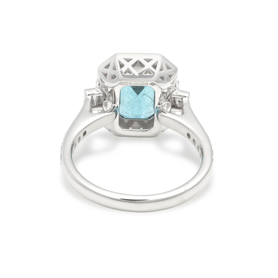 AQUAMARINE AND DIAMOND CLUSTER RING - 2