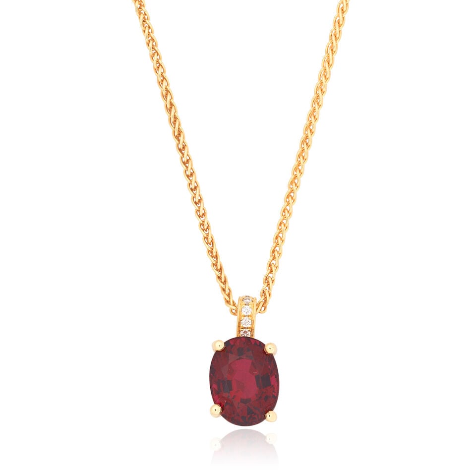 SPINEL AND DIAMOND PENDANT NECKLACE: SPINEL AND DIAMOND PENDANT NECKLACE Oval-cut spinel weighing 3.25 carats Brilliant-cut diamonds Lengths: pendant 1.3cm, chain 41.5cm Weight approx. 5.0g Footnotes: OVERALL CONDITION Light surface