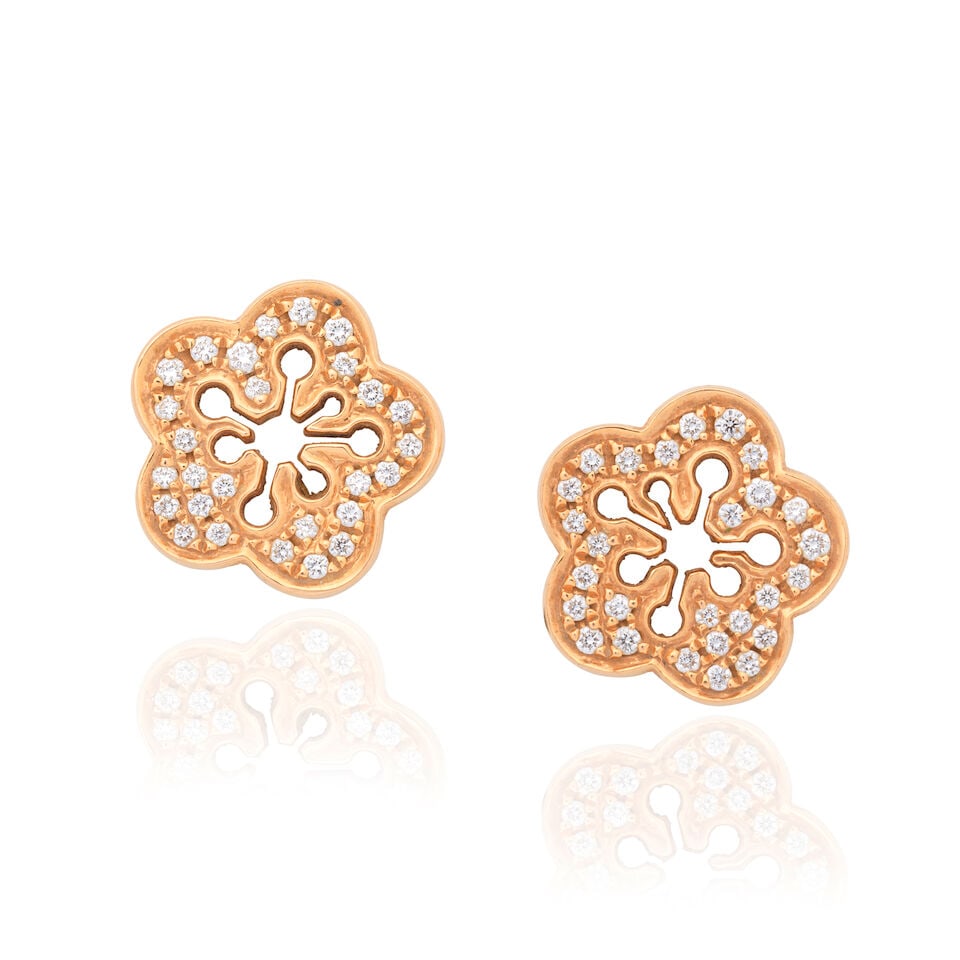 BOODLES: 'BLOSSOM' EARRINGS: BOODLES: 'BLOSSOM' EARRINGS Brilliant-cut diamonds approx. 0.15ct total Signed Boodles Plaque length approx. 1.00cm Weight approx. 4.0g Footnotes: OVERALL CONDITION Light surface wear to unhallmarked