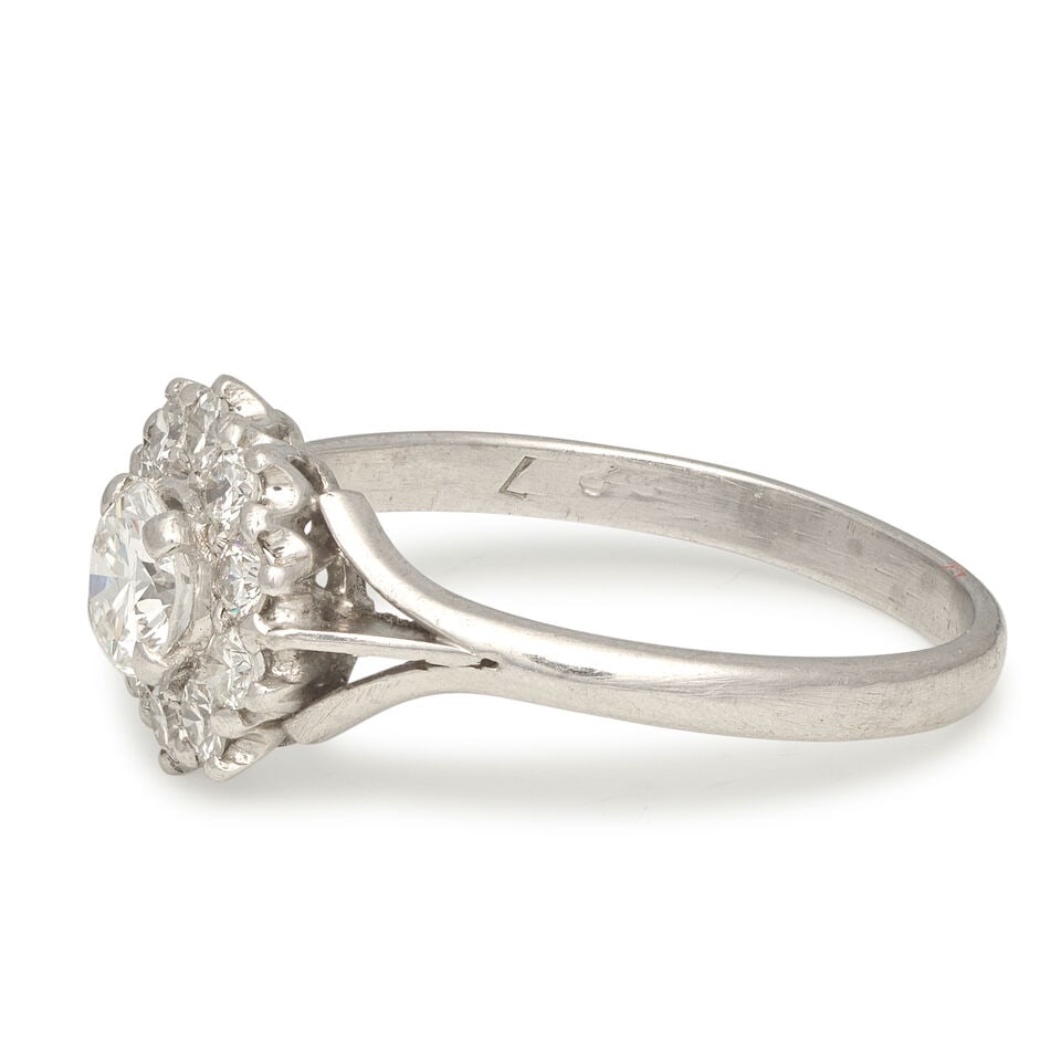 DIAMOND CLUSTER RING - 3