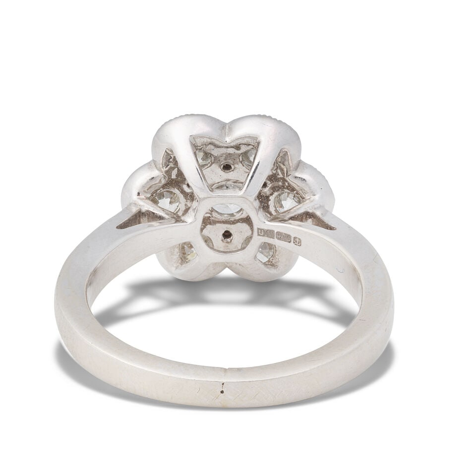 DIAMOND CLUSTER RING - 2