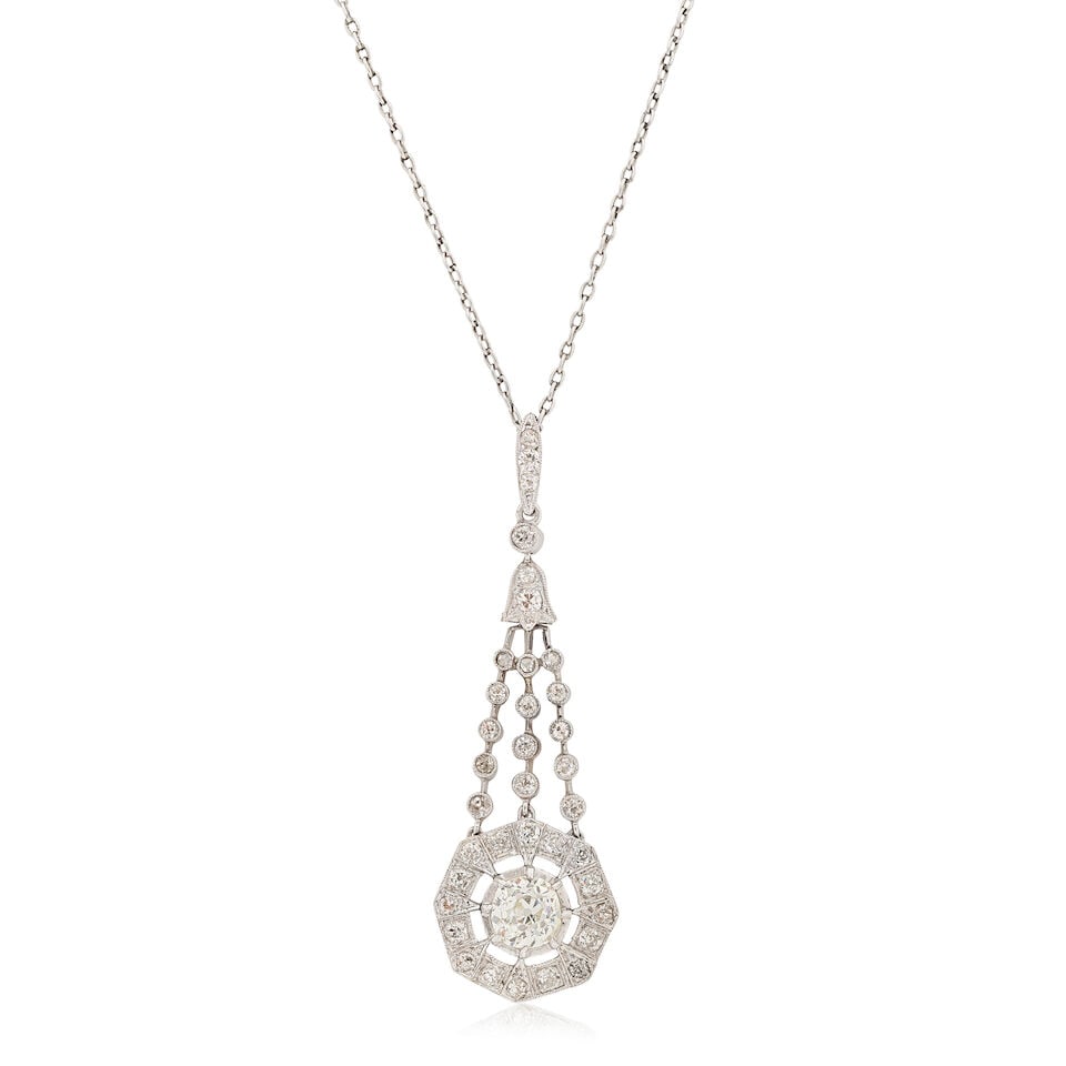 DIAMOND PENDANT NECKLACE (1 of 1)
