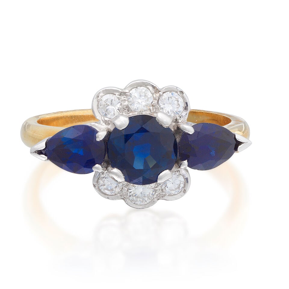 SAPPHIRE AND DIAMOND RING (1 of 3)