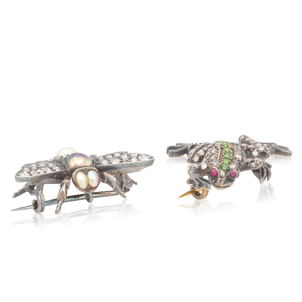 GEM-SET FROG BROOCH AND GEM-SET BEE BROOCH, LATE 19TH CENTURY - 2