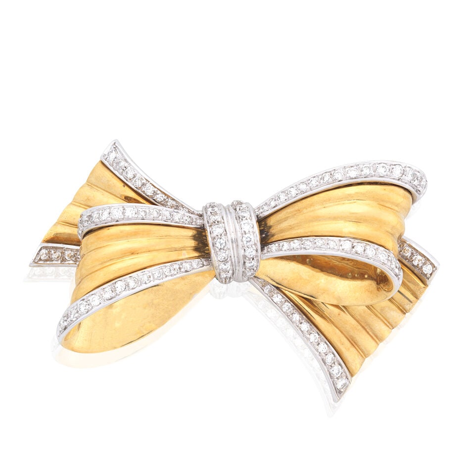 DIAMOND-SET BOW BROOCH, CIRCA 1995: DIAMOND-SET BOW BROOCH, CIRCA 1995 Single-cut diamonds approx. 0.90ct total 18 carat gold UK import mark, Italian assay mark Length approx. 6.0cm Weight approx. 32.5g Footnotes: OVERALL CONDITION Ligh