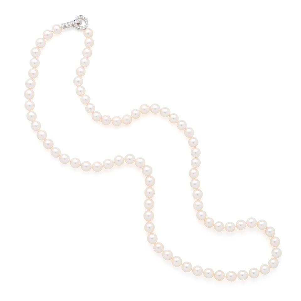 CULTURED PEARL NECKLACE WITH DIAMOND-SET CLASP (1 of 2)