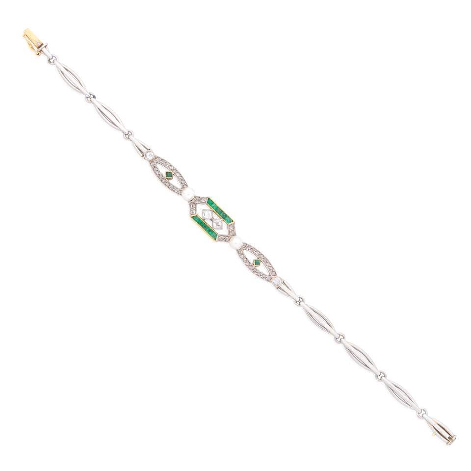 EMERALD, DIAMOND AND PEARL BRACELET, CIRCA 1920: EMERALD, DIAMOND AND PEARL BRACELET, CIRCA 1920 Square and calibré-cut emeralds Rose and carré-cut diamonds Pearls (untested for natural origin) Length 17.5cm Weight approx.