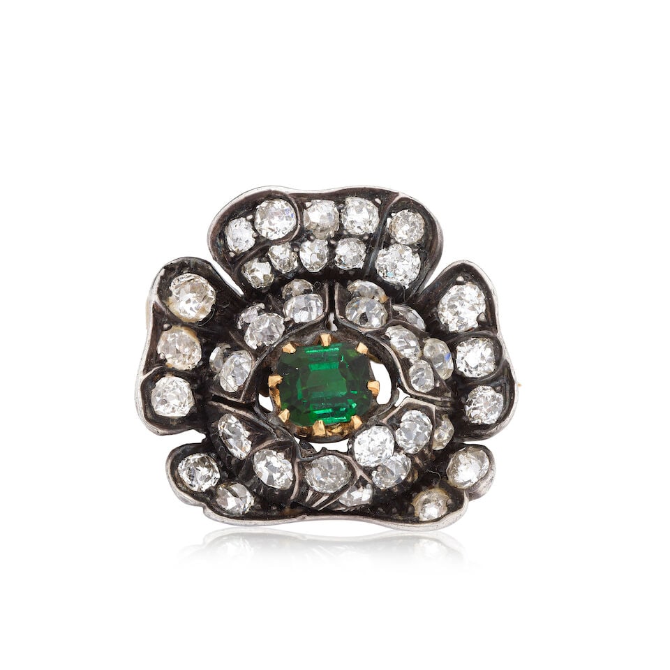 DIAMOND AND TOURMALINE FLOWER BROOCH, CIRCA 1880 AND LATER: DIAMOND AND TOURMALINE FLOWER BROOCH, CIRCA 1880 AND LATER Old brilliant, single and rose-cut diamonds approx. 1.20cts total Octagonal step-cut tourmaline Length 2.0cm Weight approx.