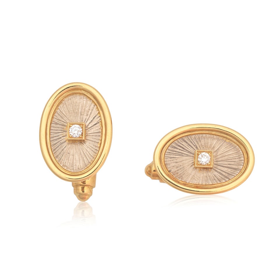 ELIZABETH GAGE: DIAMOND-SET CUFFLINKS, 2010 (1 of 2)