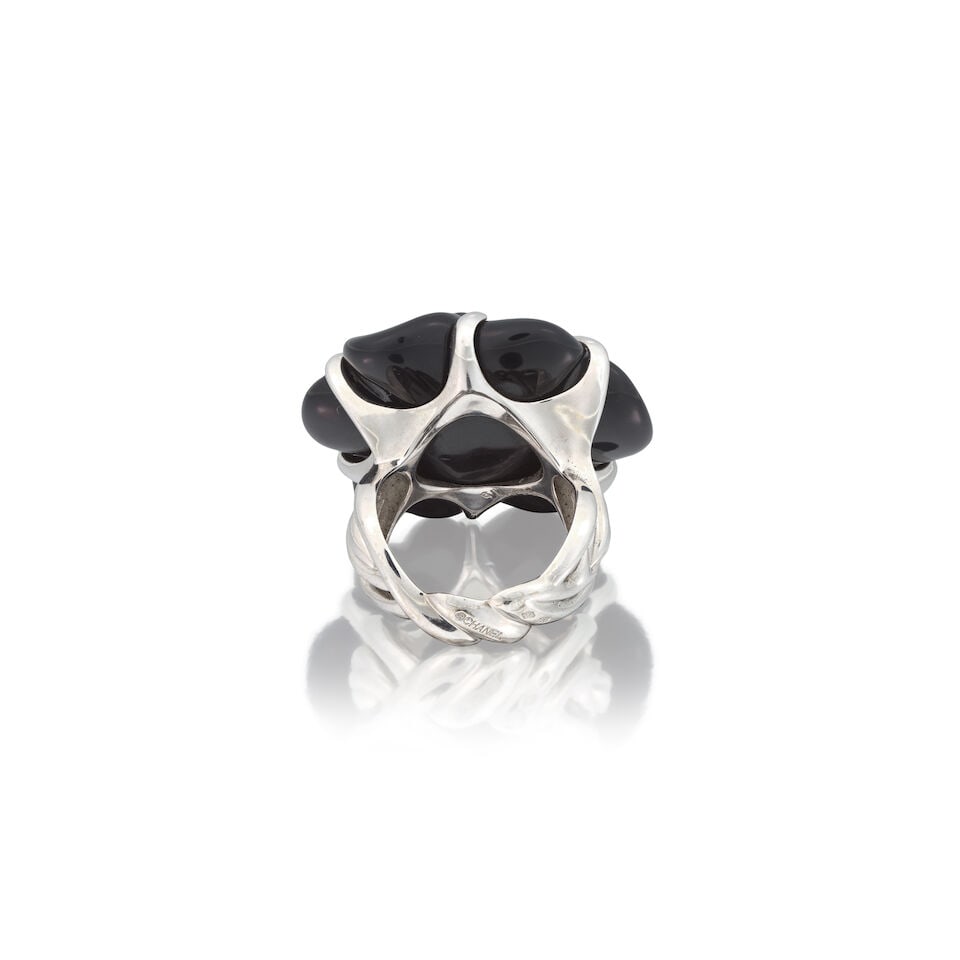 CHANEL: ONYX 'CAMELIA' RING - 2