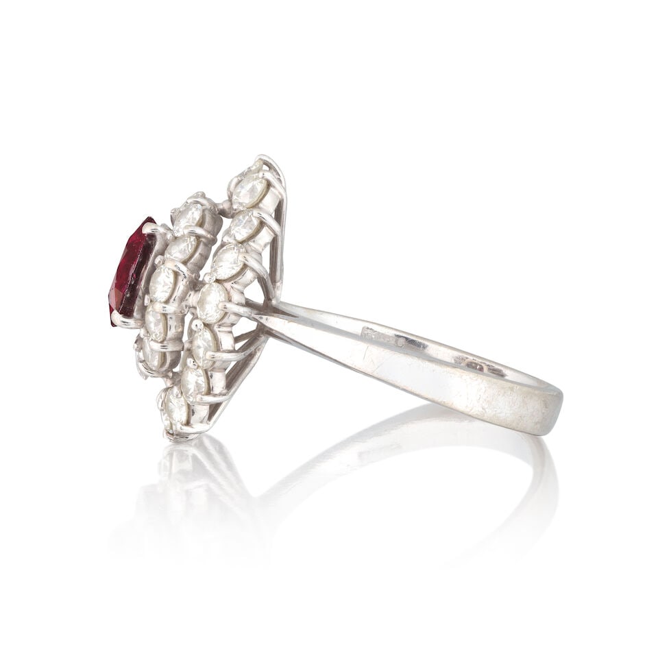 RUBY AND DIAMOND CLUSTER RING - 3