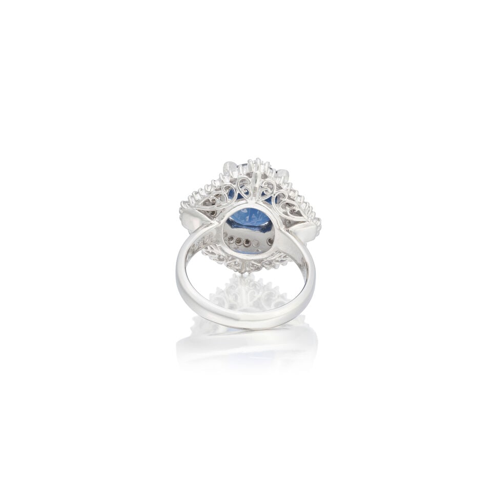 SAPPHIRE AND DIAMOND RING - 2